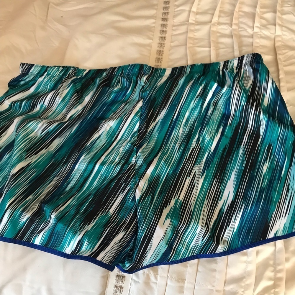Running Shorts - Picture 4 of 4